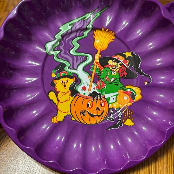 Vintage Berman Industries Set of 2 Halloween Molded Plastic Serving Plates Witch - Picture 7 of 7